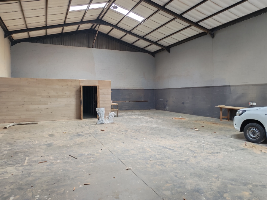 To Let Commercial Property for Rent in Broadlands Western Cape
